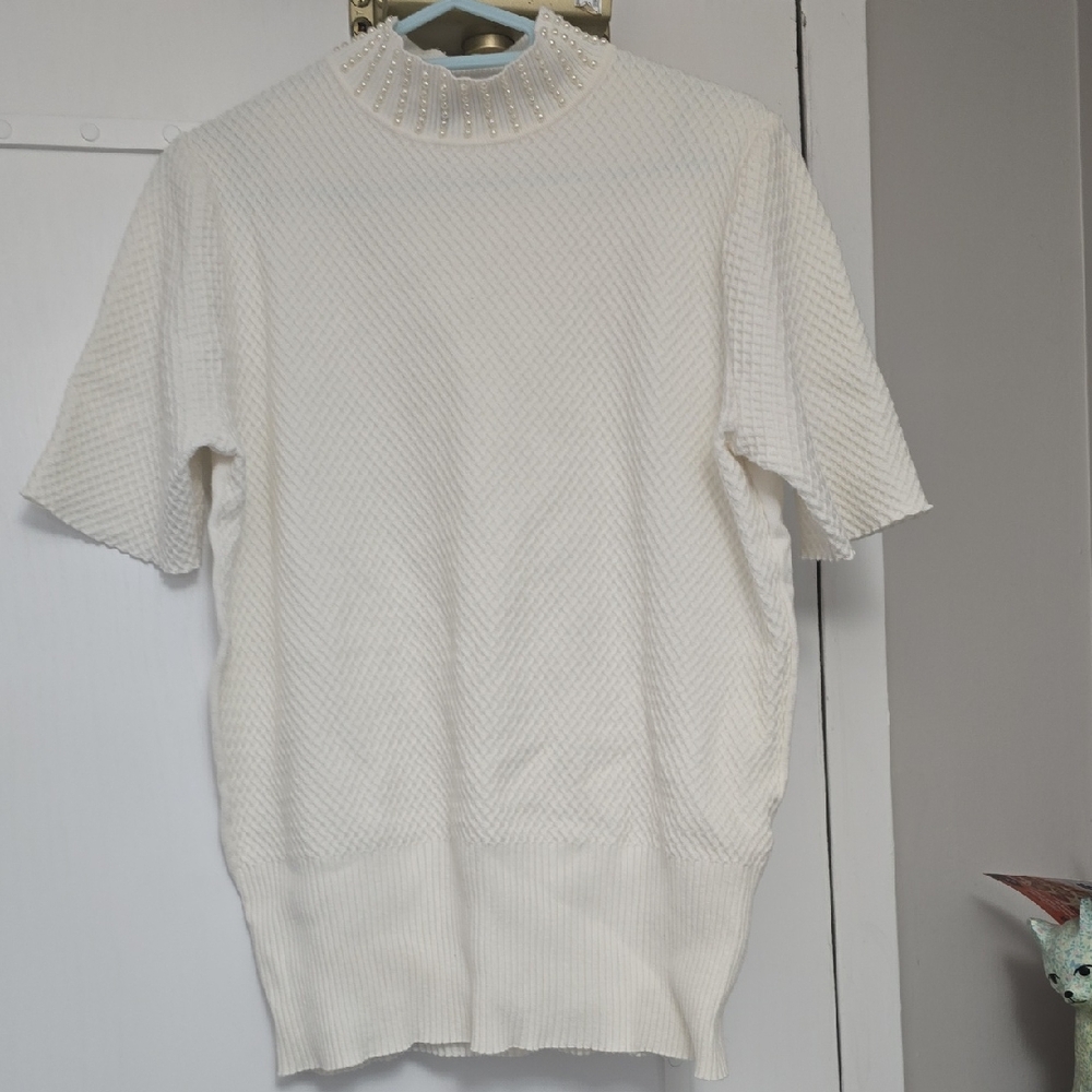 Melanie Lyne Ivory Pearl Collar Sweater Top – Elegant
